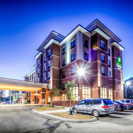 Holiday Inn Express & Suites Cleveland/Westlake By Ihg Eksteriør billede