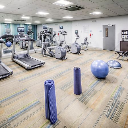 Holiday Inn Express & Suites Cleveland/Westlake By Ihg Eksteriør billede