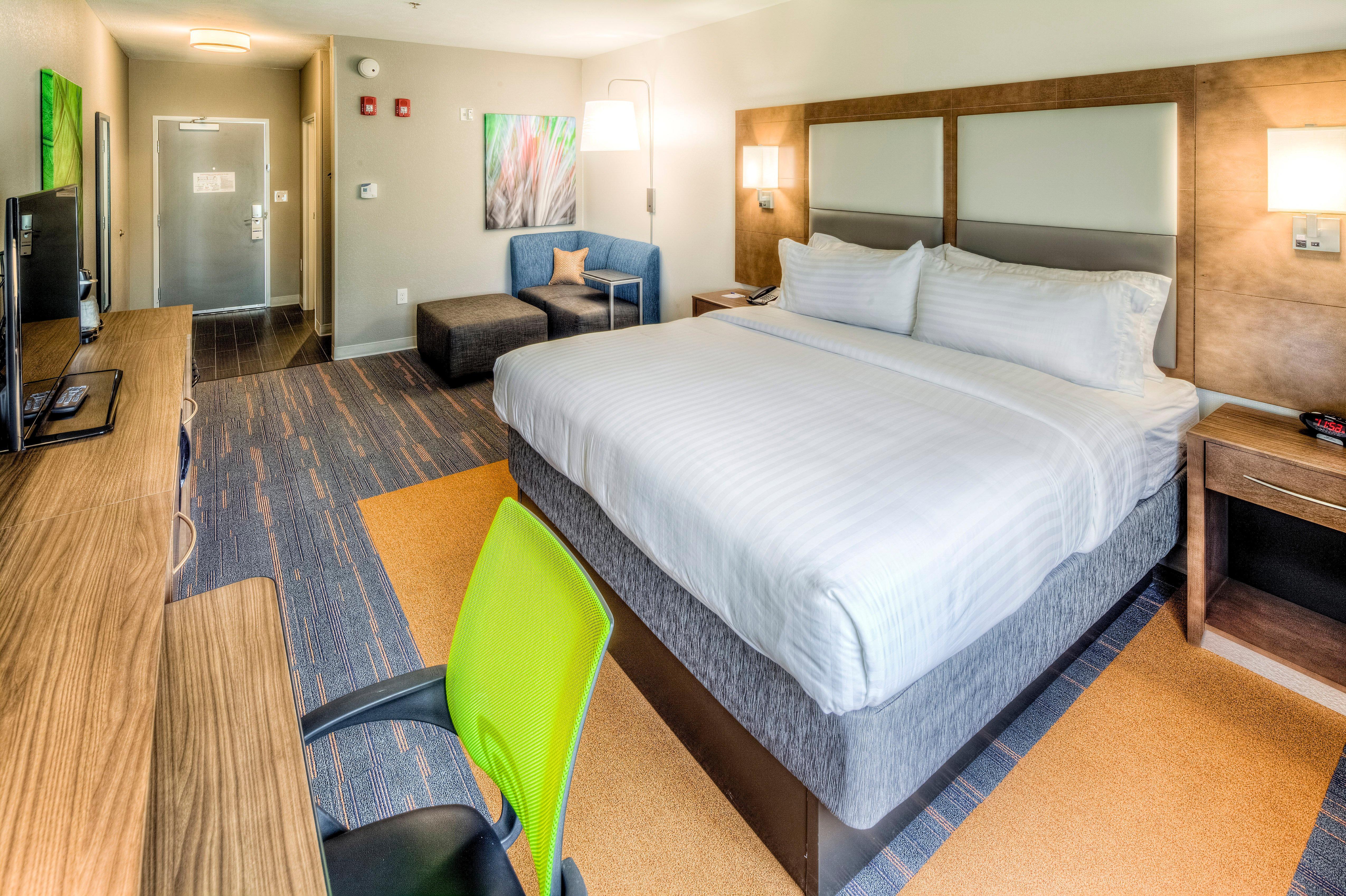 Holiday Inn Express & Suites Cleveland/Westlake By Ihg Eksteriør billede