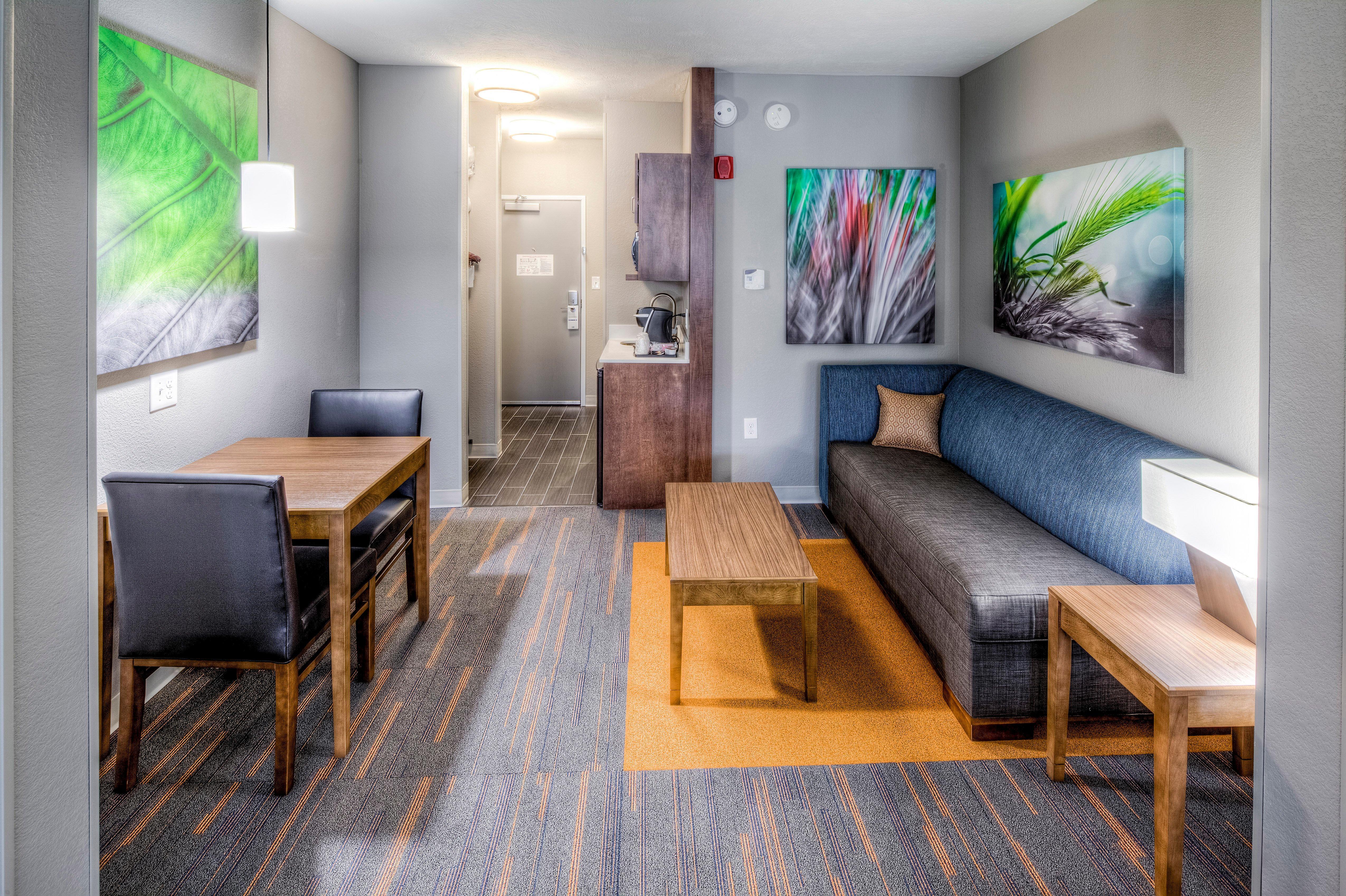 Holiday Inn Express & Suites Cleveland/Westlake By Ihg Eksteriør billede