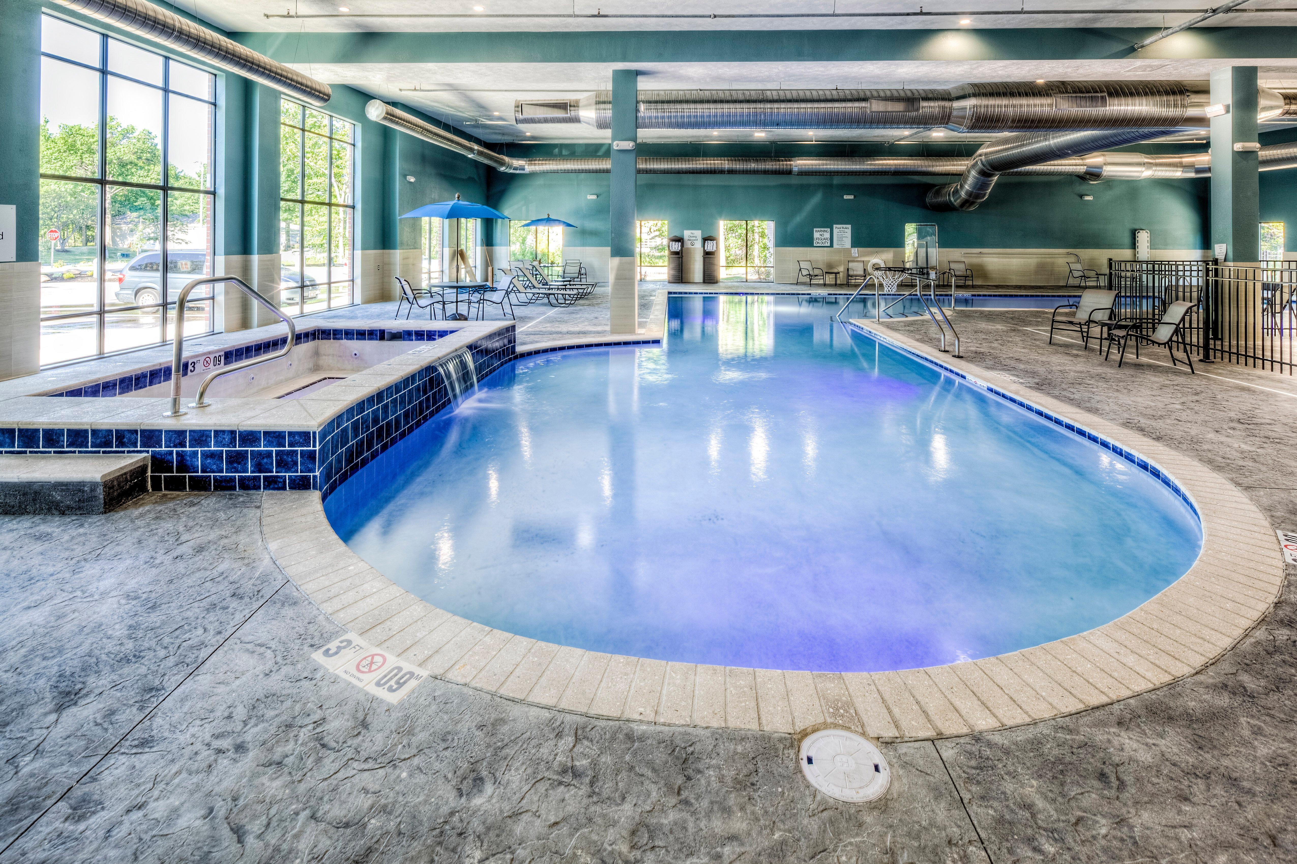 Holiday Inn Express & Suites Cleveland/Westlake By Ihg Eksteriør billede