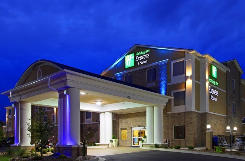 Holiday Inn Express & Suites Cleveland/Westlake By Ihg Eksteriør billede